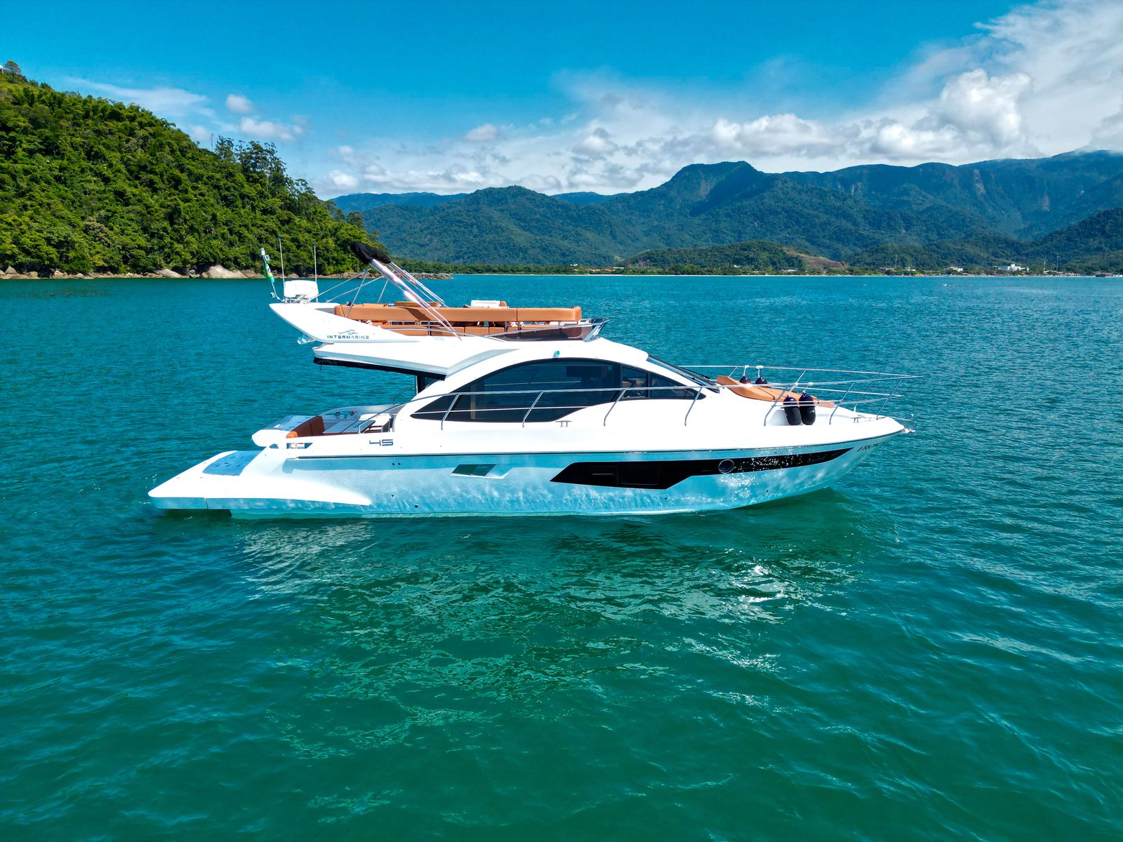 AZIMUT 83